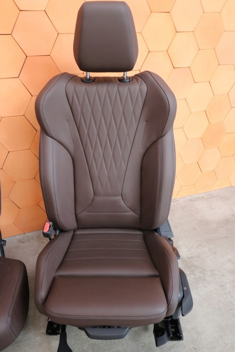 фото №11, Bmw x1 u11 салон сиденья диван обшивки туннель кожа vernasca mokka англичанин