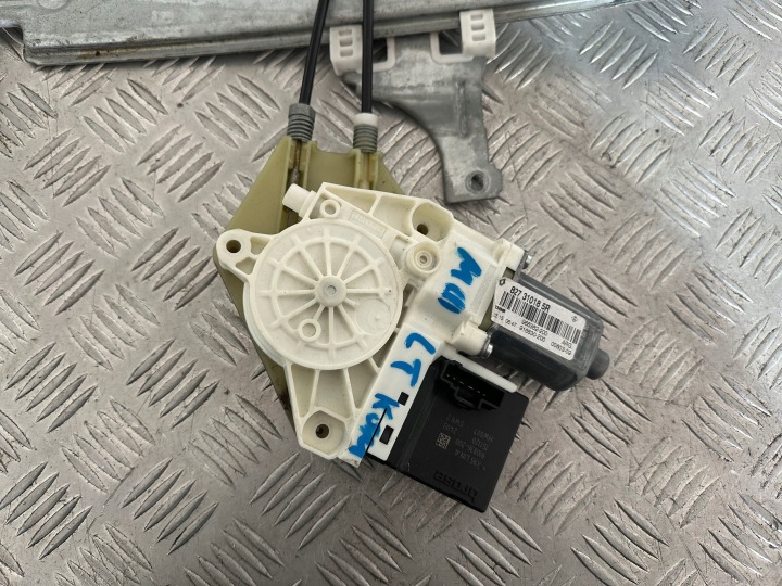 фото №5, Renault megane iii подъемник механизм стёкла левое зад 827310185r 827210008r