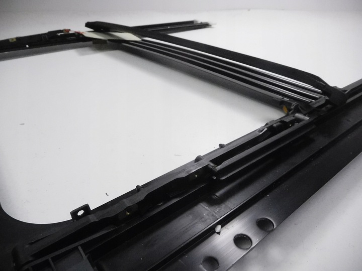 фото №7, Рама люк volkswagen golf iv оригинальный номер 8d5877049a