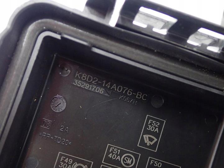 фото №9, Корпус коробка запобіжників jaguar e-pace 21r