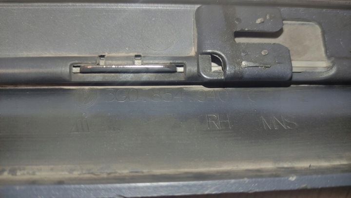 фото №9, Vw passat b8 планка дверь правые перед 3g0854940