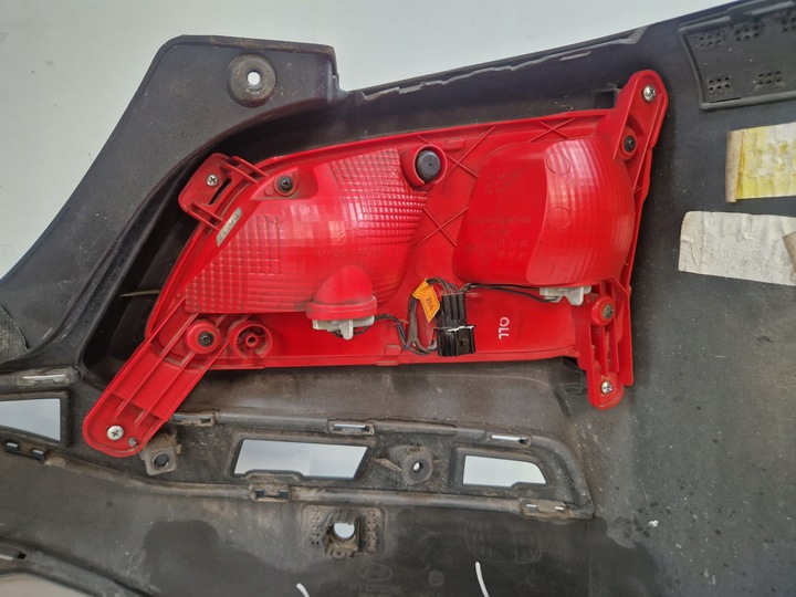 фото №11, Hyundai kona i 1 бампер задний зад лампа org 86611-j9020