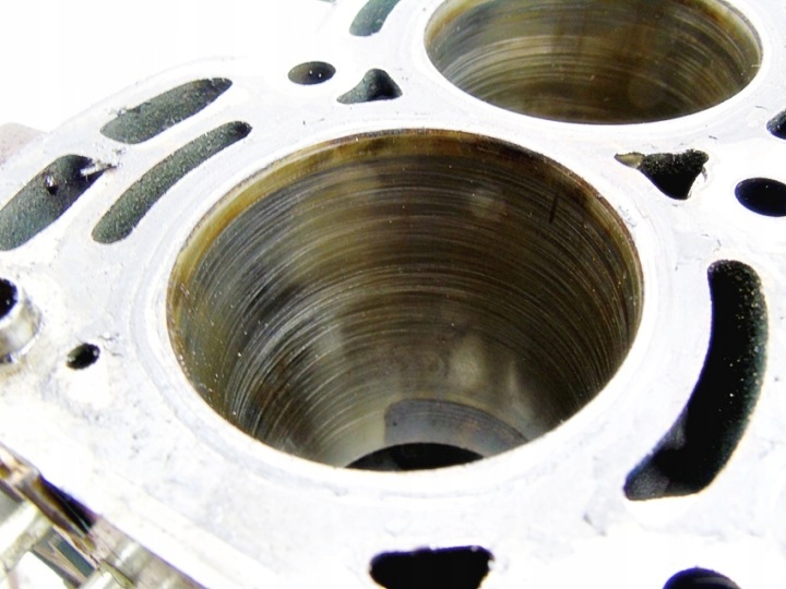 фото №10, Блок  двигуна 1.0 16v vvti toyota yaris 1sz