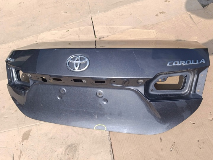 фото №12, Toyota corolla e16 e18 кришка зад задня sedan ladnaa