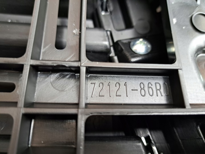фото №8, Suzuki vitara iii решётка радиатора оригинал новый