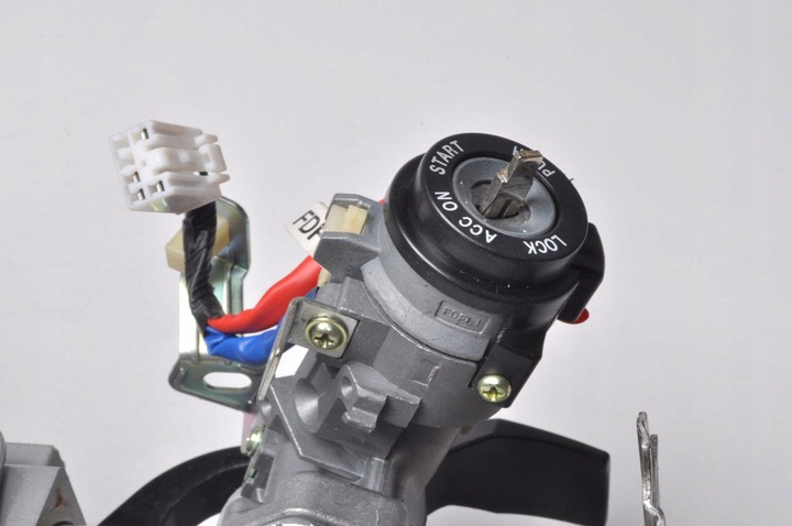 фото №6, Hyundai i30 i 1.6 колонка рулевая англичанин 563102l500 2l563-98000