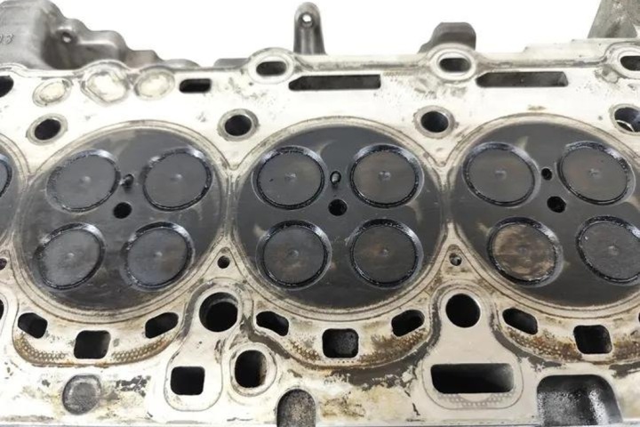 фото №7, Головка двигуна bmw 5 f10 7812929 3.0l дизель 150kw 2011