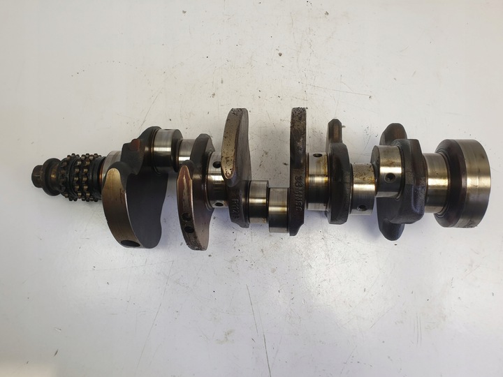 фото №1, Mercedes w203 2.6 v6 wał коленчатый r11213