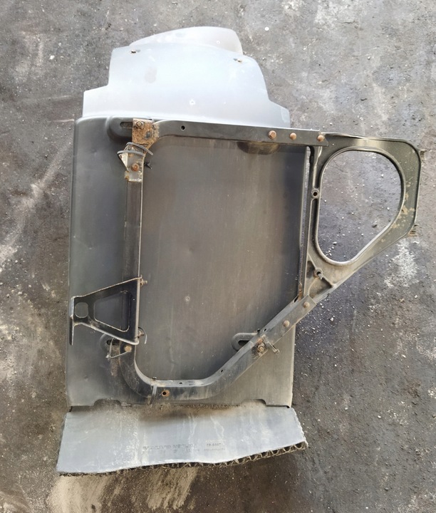 фото №1, Крило бризковик лівий перед кабіни volvo fh fm