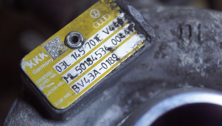 фото №8, Турбонагнетатель vw audi 2.0 tdi 03l145701e