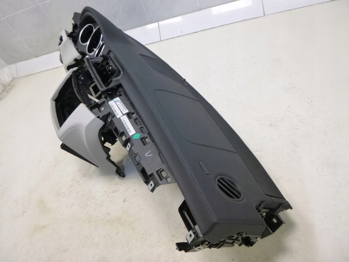 фото №6, Mercedes cls w218 панель консоль капот кожа новый оригинал