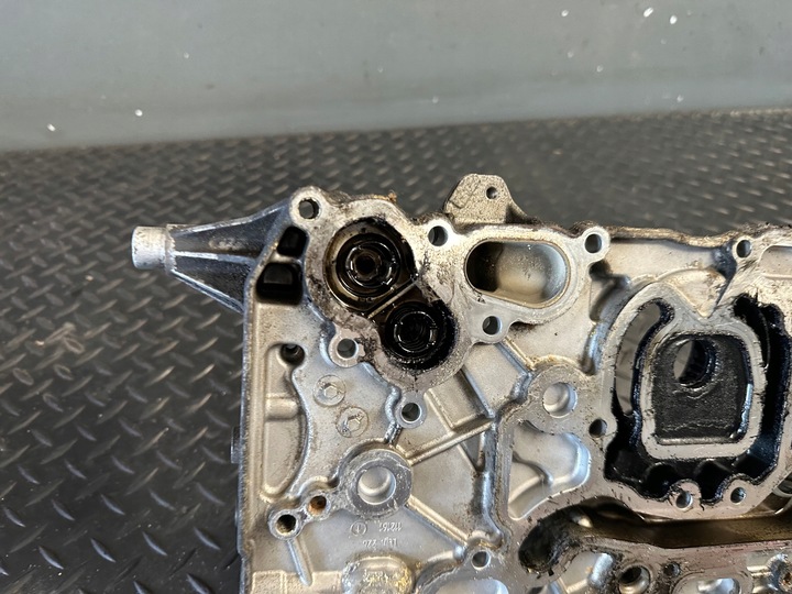 фото №8, Основа фільтра масла audi a8 d4 4.2 tdi cds 057115401aa