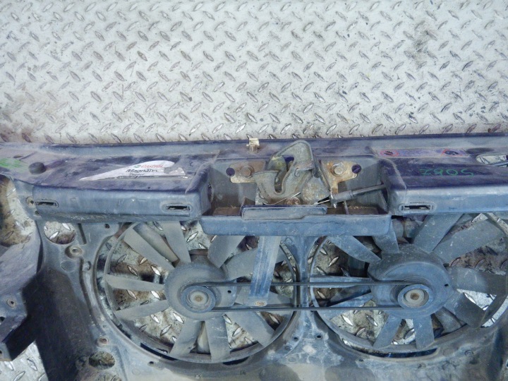 фото №5, Vw golf iii hb 3d передня панель окуляр 1h0805594d