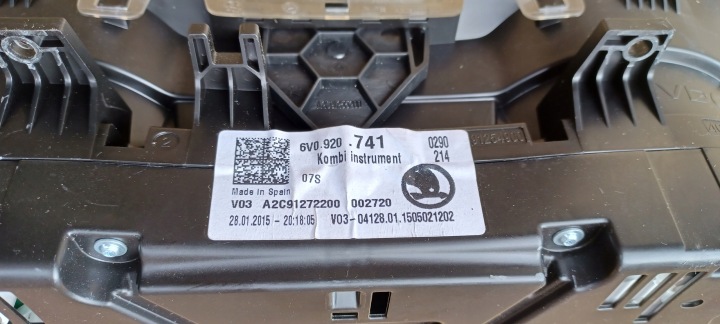 фото №6, Skoda fabia iii 1.4 tdi спідометр  6v0920741
