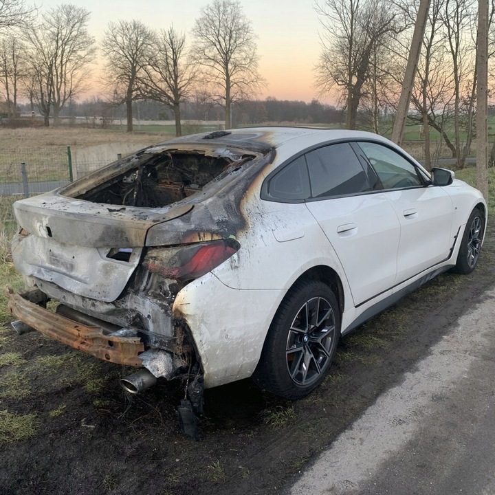 фото №11, Чверть зад задня права крило lak: a96 do bmw 4 g26 gran купе рестайлінг 23r