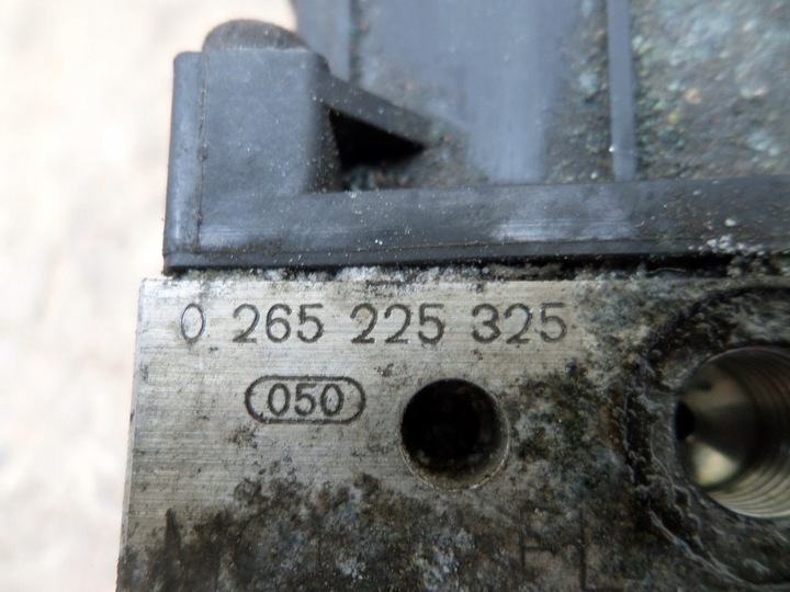 фото №8, Насос abs toyota avensis t25 тормозная esp corolla