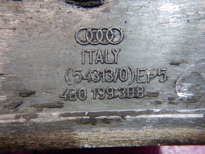 фото №5, Audi a4 b5 2,5tdi лапи коробки коробки передач 4b0199308