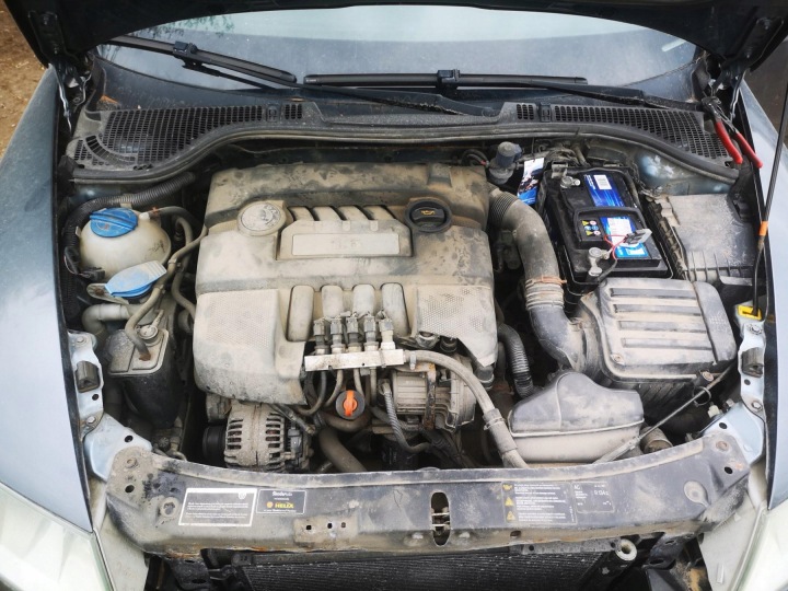 фото №7, Skoda octavia коллектор впускной 2006 1.6l 06a133203