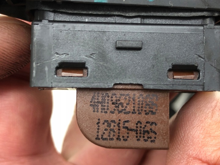 фото №5, Audi a8 d4 s8 кнопка перемикач блокування двері