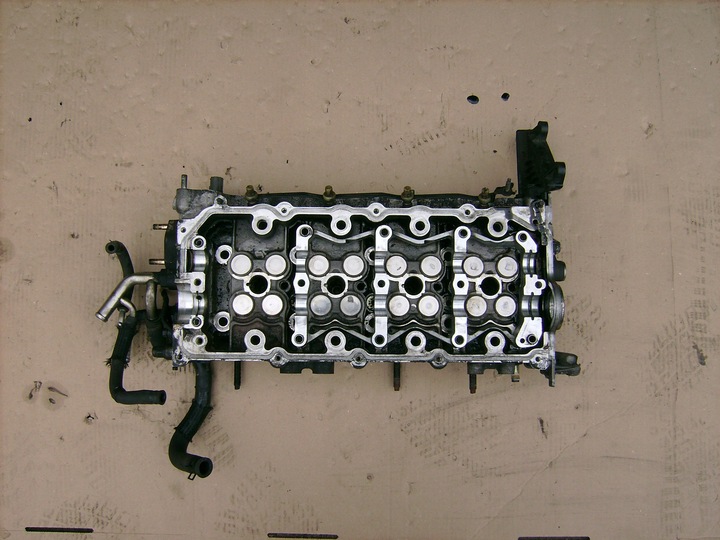фото №1, Головка двигателя toyota avensis verso 01-03r 2.0 d4d 116km 1cd