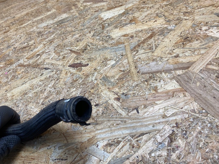 фото №8, Шланг труба шланг води jaguar i-pace j9d3-8d140-ad 2018-