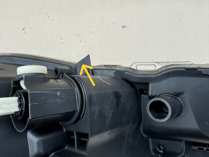 фото №10, Toyota auris 2 ii рестайлинг 15-18r лампа левая левый перед полный led 81150-02k60