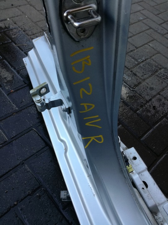 фото №2, Seat ibiza iv 6j поріг стійка праві ls7y