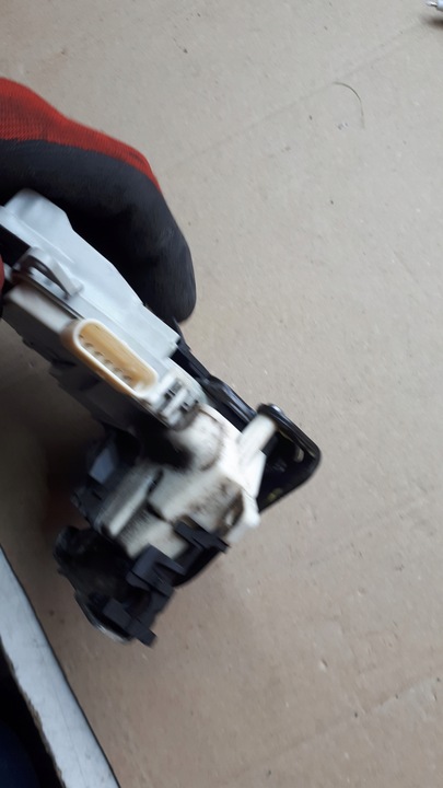 фото №9, A4 b8 s4 замок двері праві зад задній 6 pin a5 q5