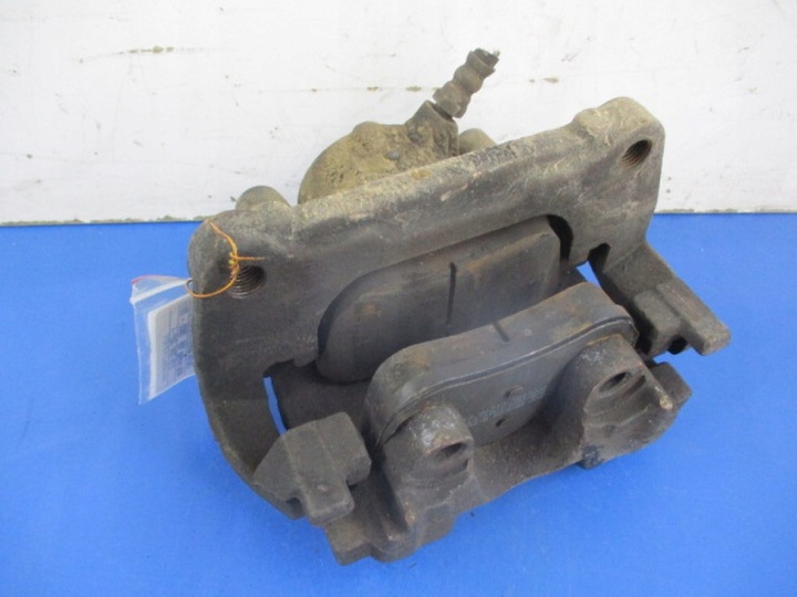 фото №1, Alfa romeo 159 i 1.9jtdm скоба супорт гальма перед праві