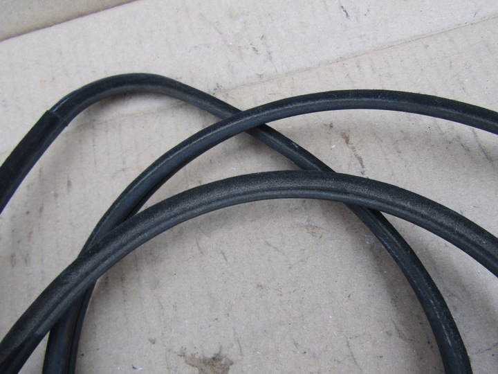 фото №10, 2 mercedes w124 купе w201 190 прокладка люк электрического