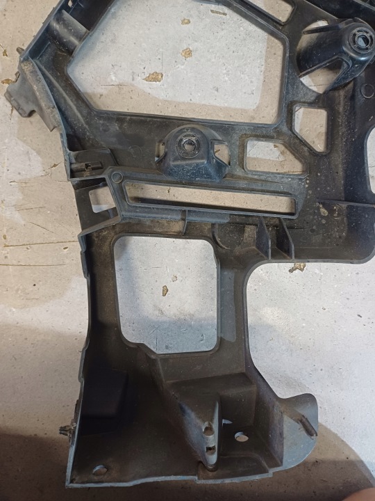 фото №7, Кронштейн  бампера правое зад sedan peugeot 508 i nr. 9686699780
