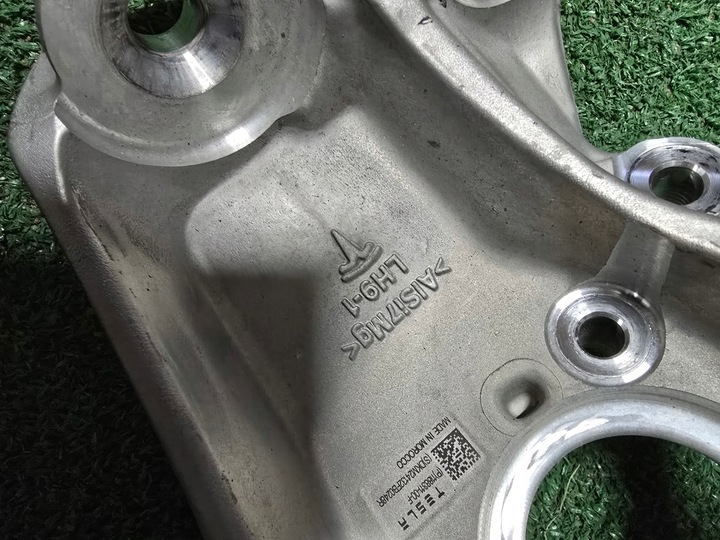 фото №12, Поворотный кулак левая перед рулевая рейка рычаг tesla y