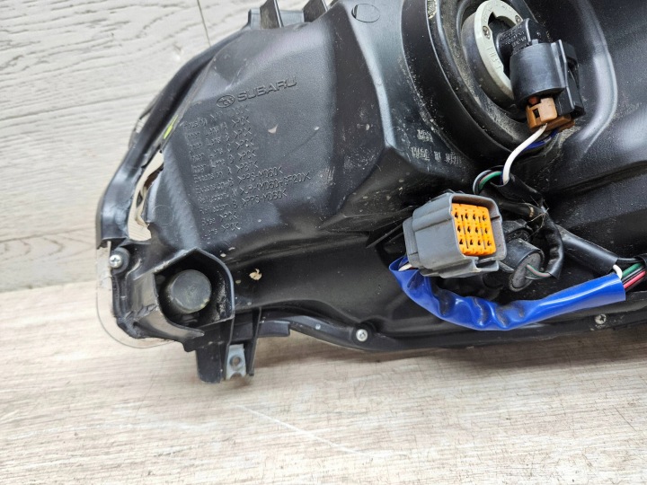 фото №11, Фара перед сторона правая subaru outback bs 10060233