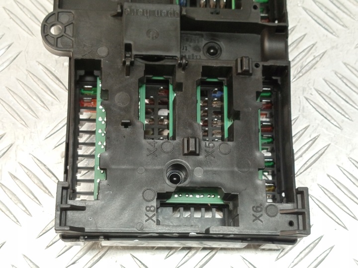 фото №13, Bmw g20 g21 g42 модуль коробка предохранителей распределитель тока зад 8734162