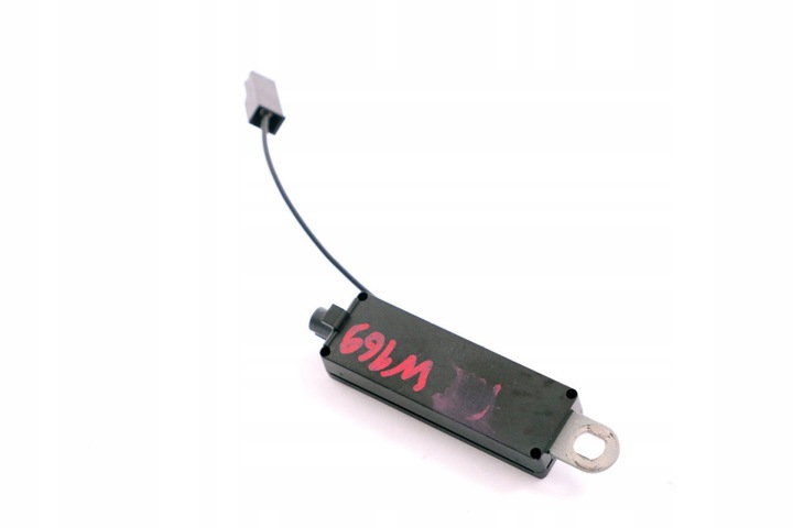 фото №10, Mercedes w169 w245 усилитель антенны зад