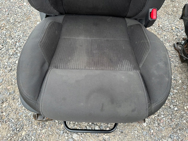 фото №11, Сиденья диван спинка салон кожа обшивки ford mustang v cabrio 2010-2014