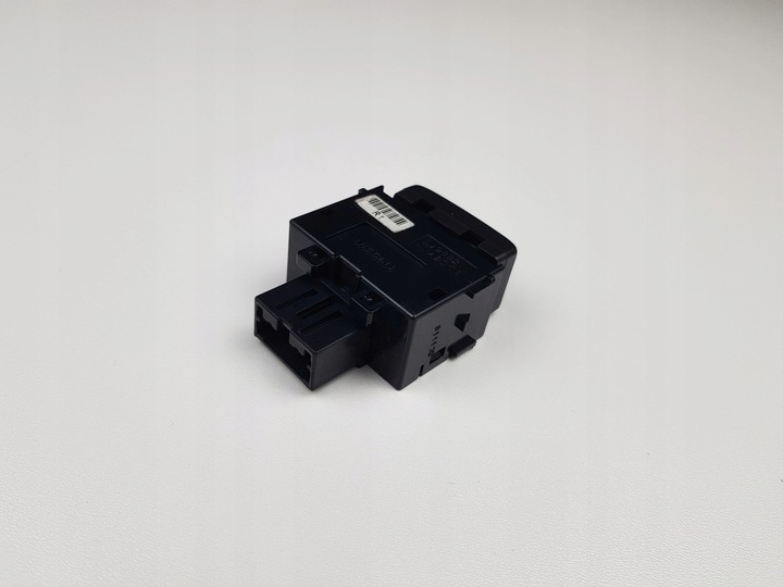 фото №10, Перемикач кнопка вимикач відкривання кришки багажника renault talisman