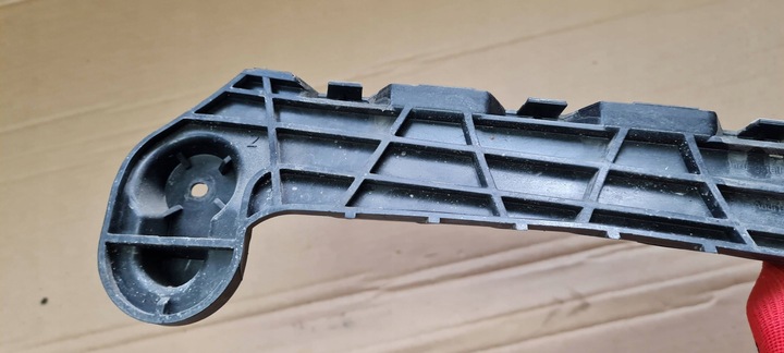 фото №13, A4 b9 8w рестайлінг ковзун тримач кріплення бампера праві зад sedan 8w5807454a