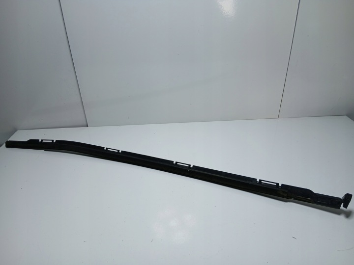 фото №5, Молдинг накладка дверь citroen c4 iii правое зад 9830616080