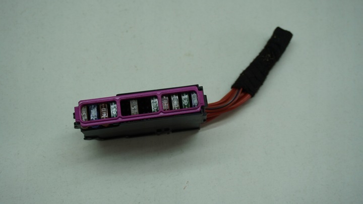 фото №9, Audi volkswagen seat skoda роз'єм коробка запобіжників 8k0941824d