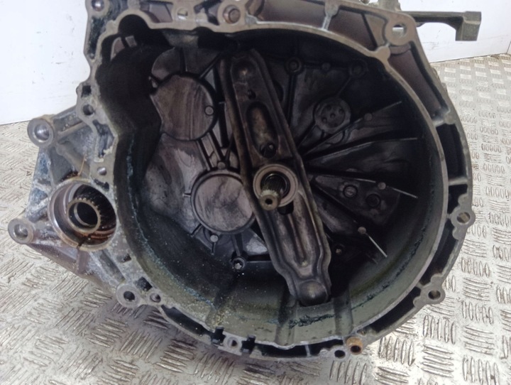 фото №3, Mini cooper countryman r60 2014 механическая 6-ступенчатая коробка передач коробки передач