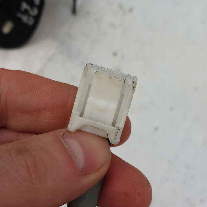 фото №11, Toyota avensis t27 дзеркало праві 9pin 026399 код фарби 1g3