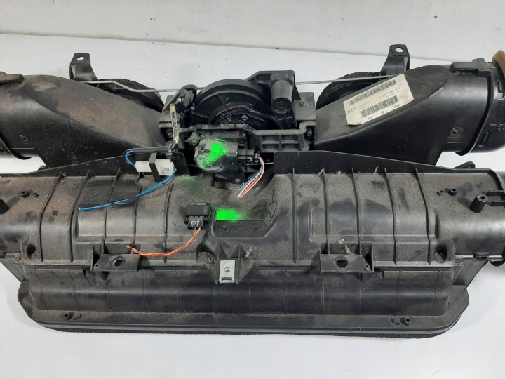 фото №12, Scania r410 euro6 poj 12742 302kw 14r корпус верхняя нагревателя 1724327