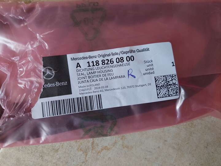 фото №7, Прокладка задньої лампи - кришка - mercedes cla w118