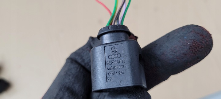 фото №13, S4 b8 рестайлинг a4 штекер разъём соединитель 4h0973713 a6 c7 a5 q5 sq5