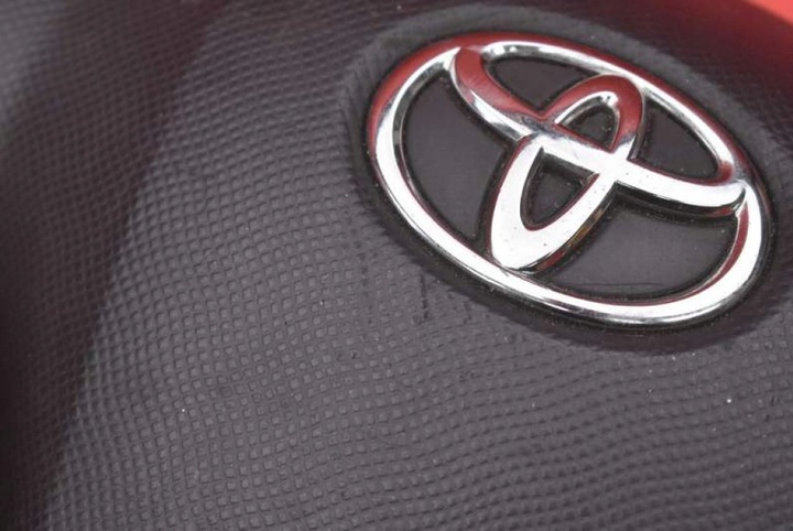 фото №10, Подушка безопасности подушка безопасности водителя 45130-0d150-d toyota yaris 2 ii 05-09