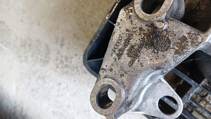 фото №10, Подрамник перед траверса стабилизатор 4b0411309 4b0199352b 4b0199351b audi a6 c5