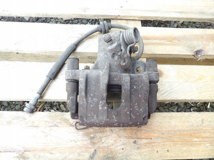 фото №1, Ford kuga mk2 2.0 tdci 4x4 суппорт тормозной правые зад