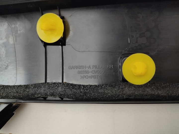 фото №8, Kia ev6 правая планка стёкла перед защита стойка правого 21-