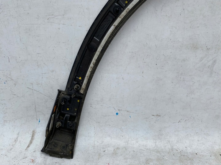 фото №11, Audi q3 ii 83a s-line 18- планка накладка крила правий зад 83a853818